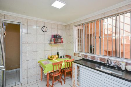 Casa para alugar com 250m², 3 quartos e 2 vagasCozinha