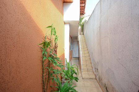 Casa para alugar com 250m², 3 quartos e 2 vagasCorredor