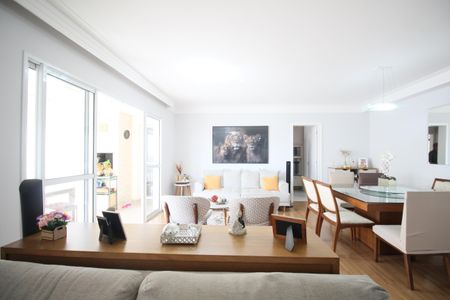 Apartamento à venda com 126m², 3 quartos e 2 vagasSala