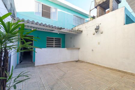 Casa para alugar com 162m², 2 quartos e 2 vagasQuintal