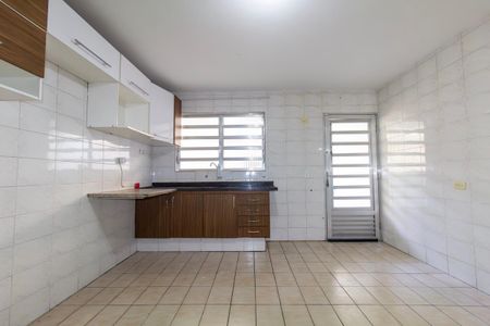 Casa para alugar com 162m², 2 quartos e 2 vagasCozinha