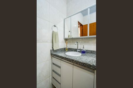 Casa à venda com 153m², 2 quartos e 1 vaga Casa à venda com 153m², 2 quartos e 1 vagaBanheiro