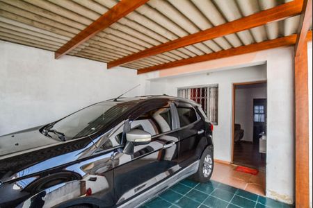 Casa à venda com 153m², 2 quartos e 1 vaga Casa à venda com 153m², 2 quartos e 1 vagaGaragem