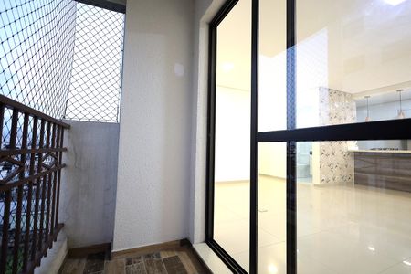 Apartamento à venda com 80m², 3 quartos e 1 vagaSacada