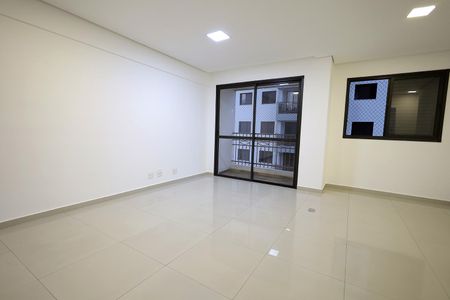 Apartamento à venda com 80m², 3 quartos e 1 vagaSala