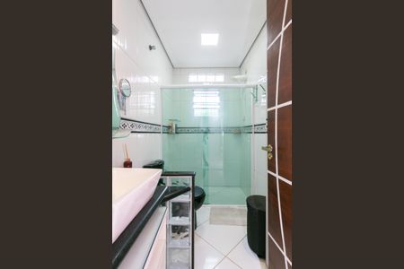 Casa à venda com 130m², 2 quartos e 3 vagasBanheiro 