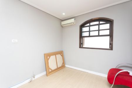 Quarto 1  de casa à venda com 2 quartos, 130m² em Vila Santa Cruz (zona Leste), São Paulo