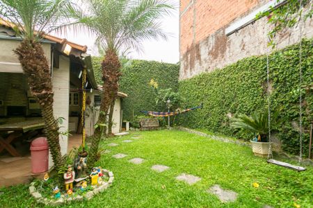 Casa à venda com 130m², 2 quartos e 3 vagasÁrea comum - Quintal 