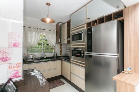 Casa à venda com 130m², 2 quartos e 3 vagasCozinha - Armários