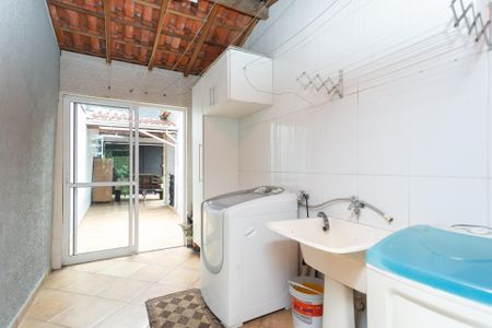 Casa à venda com 130m², 2 quartos e 3 vagasÁrea de Serviço 