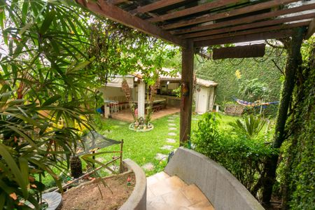 Casa à venda com 130m², 2 quartos e 3 vagasÁrea Externa 