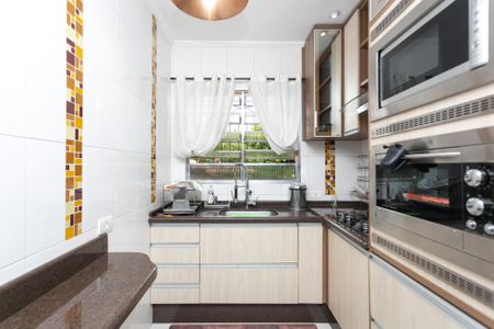 Casa à venda com 130m², 2 quartos e 3 vagasCozinha - Armários