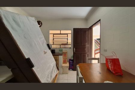Casa à venda com 275m², 5 quartos e 3 vagasCozinha - Fundos