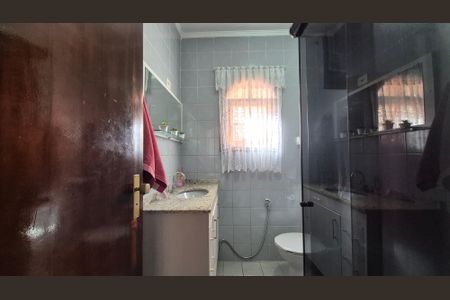 Casa à venda com 275m², 5 quartos e 3 vagasBanheiro - Casa 2