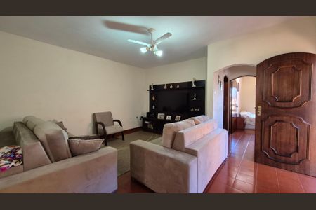 Casa à venda com 275m², 5 quartos e 3 vagasSala - Casa 2