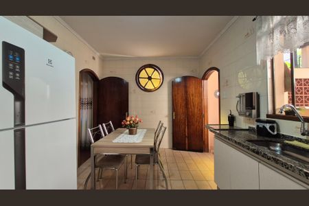 Casa à venda com 275m², 5 quartos e 3 vagasCozinha - Casa 2