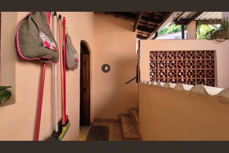 Casa à venda com 275m², 5 quartos e 3 vagasLavanderia - Casa 2