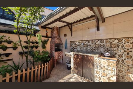 Casa à venda com 275m², 5 quartos e 3 vagasArea externa - Casa 2