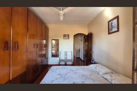 Casa à venda com 275m², 5 quartos e 3 vagasQuarto 2 - Casa 2