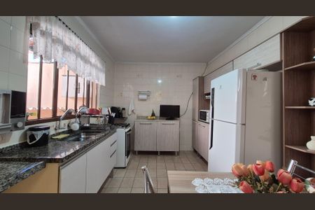 Casa à venda com 275m², 5 quartos e 3 vagasCozinha - Casa 2