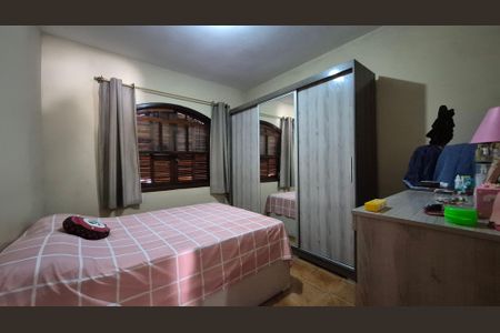 Casa à venda com 275m², 5 quartos e 3 vagasQuarto 2