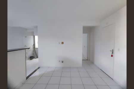 Sala de apartamento para alugar com 2 quartos, 45m² em Recreio dos Bandeirantes, Rio de Janeiro