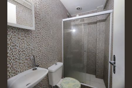 Apartamento para alugar com 45m², 2 quartos e sem vaga Apartamento para alugar com 45m², 2 quartos e sem vagaBanheiro social