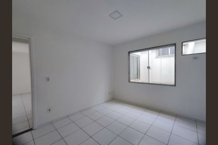 Quarto 1 de apartamento para alugar com 2 quartos, 45m² em Recreio dos Bandeirantes, Rio de Janeiro