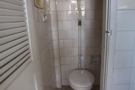 Apartamento à venda com 80m², 3 quartos e 1 vaga Apartamento à venda com 80m², 3 quartos e 1 vagaBanheiro de serviço