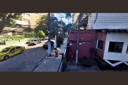Apartamento à venda com 80m², 3 quartos e 1 vaga Apartamento à venda com 80m², 3 quartos e 1 vagaFachada e portaria