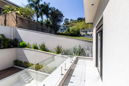 Apartamento à venda com 403m², 4 quartos e 6 vagasVaranda