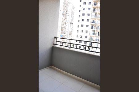 Apartamento para alugar com 40m², 2 quartos e sem vaga Apartamento para alugar com 40m², 2 quartos e sem vagaDetalhe - Varanda da Sala e Sala de Jantar