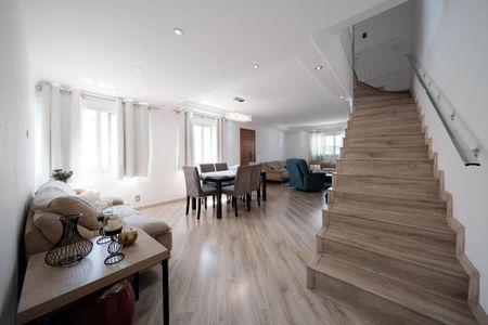 Casa à venda com 280m², 3 quartos e 3 vagasSala