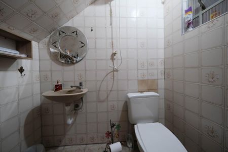 Casa à venda com 280m², 3 quartos e 3 vagasBanheiro 2