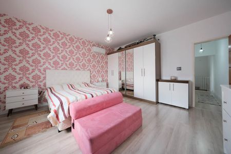 Casa à venda com 280m², 3 quartos e 3 vagasQuarto 2