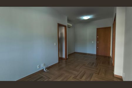 Apartamento para alugar com 70m², 2 quartos e 1 vagaSala