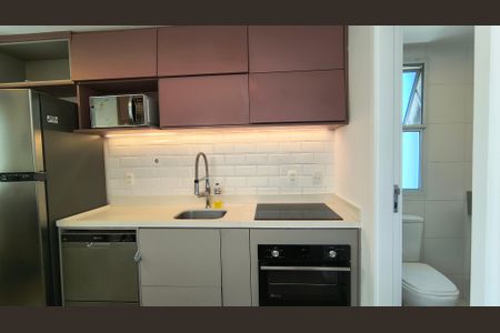 Apartamento para alugar com 90m², 2 quartos e 2 vagasCozinha e Área de Serviço 