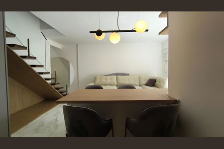 Apartamento para alugar com 90m², 2 quartos e 2 vagasCozinha e Área de Serviço 