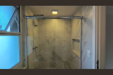 Apartamento para alugar com 90m², 2 quartos e 2 vagasBanheiro Social 