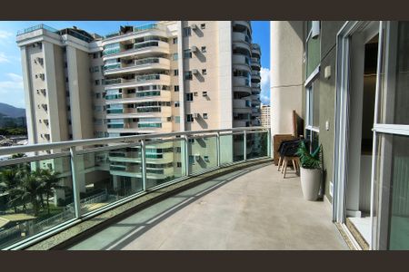 Varanda  de apartamento para alugar com 2 quartos, 90m² em Barra da Tijuca, Rio de Janeiro