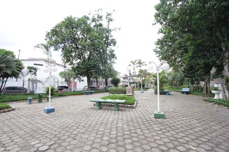Apartamento para alugar com 74m², 2 quartos e 1 vagaJardins