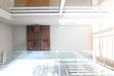 Varanda da Sala de apartamento para alugar com 3 quartos, 60m² em Chácara Agrindus, Taboão da Serra