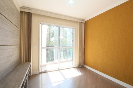 Sala de apartamento para alugar com 3 quartos, 60m² em Chácara Agrindus, Taboão da Serra