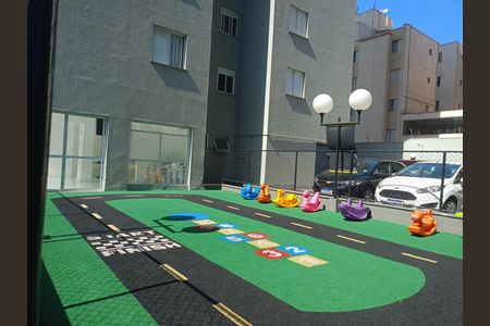 Apartamento para alugar com 60m², 3 quartos e 1 vagaÁrea comum - Playground