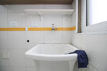 Apartamento para alugar com 60m², 3 quartos e 1 vagaÁrea de Serviço