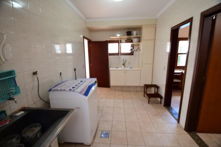 Casa de condomínio à venda com 381m², 4 quartos e 4 vagasÁrea de Serviço