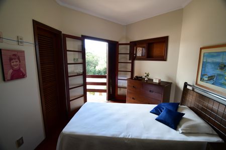 Casa de condomínio à venda com 381m², 4 quartos e 4 vagasQuarto 3