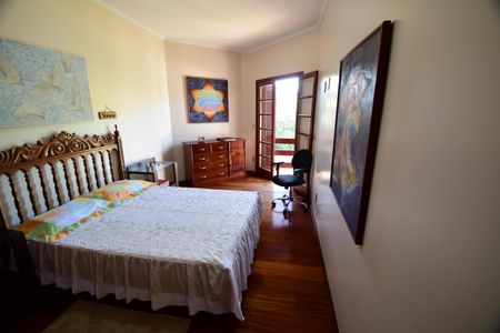 Casa de condomínio à venda com 381m², 4 quartos e 4 vagasQuarto 2