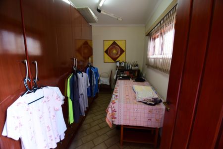 Casa de condomínio à venda com 381m², 4 quartos e 4 vagasQuarto de Serviço 2