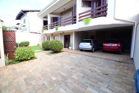 Casa de condomínio à venda com 381m², 4 quartos e 4 vagasGaragem